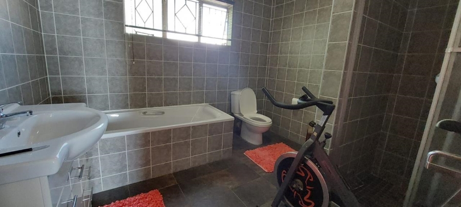 4 Bedroom Property for Sale in Ferryvale Gauteng