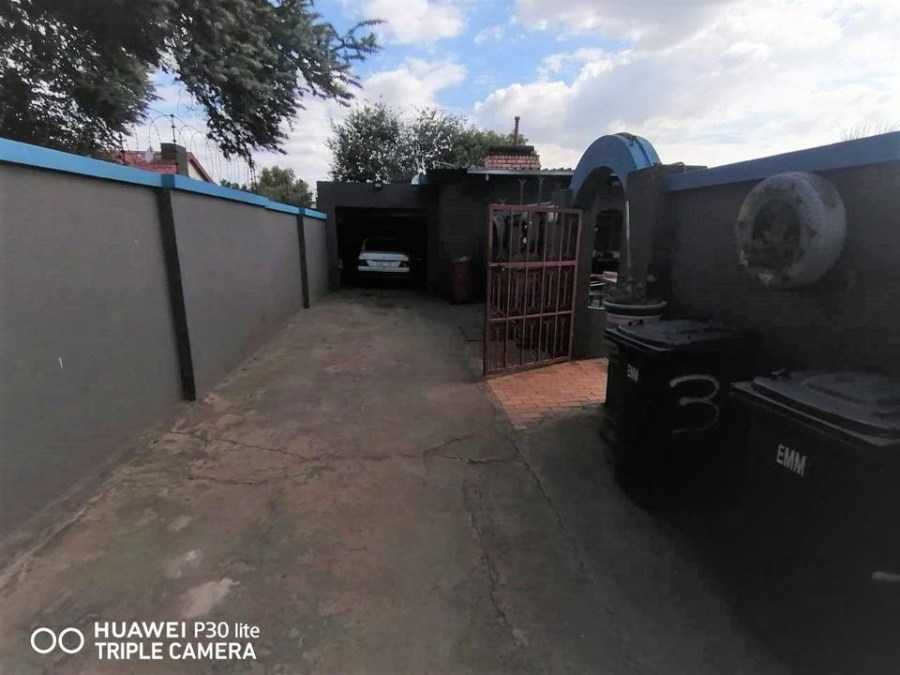 4 Bedroom Property for Sale in Ferryvale Gauteng