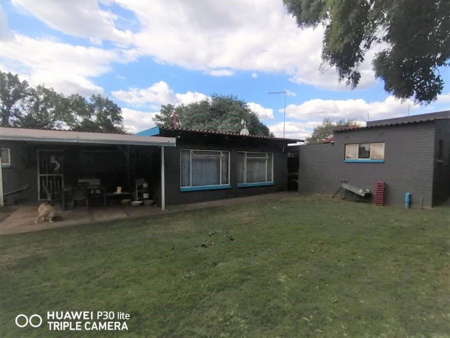 4 Bedroom Property for Sale in Ferryvale Gauteng