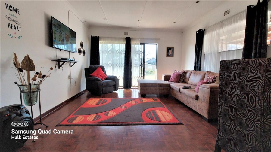 5 Bedroom Property for Sale in Ferryvale Gauteng