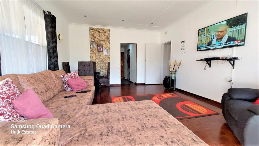 5 Bedroom Property for Sale in Ferryvale Gauteng