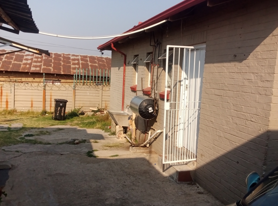 To Let 3 Bedroom Property for Rent in South Hills Gauteng