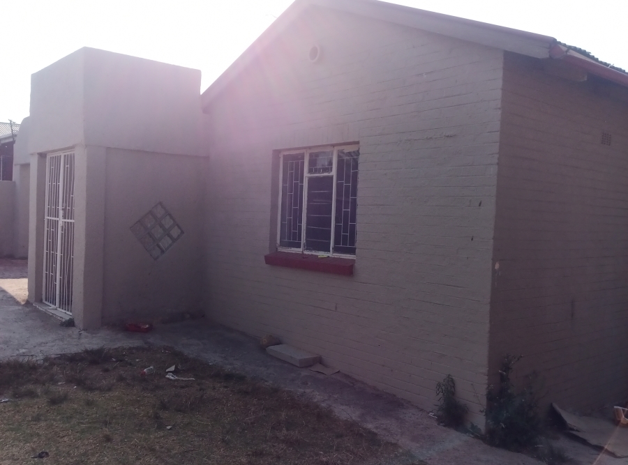 To Let 3 Bedroom Property for Rent in South Hills Gauteng