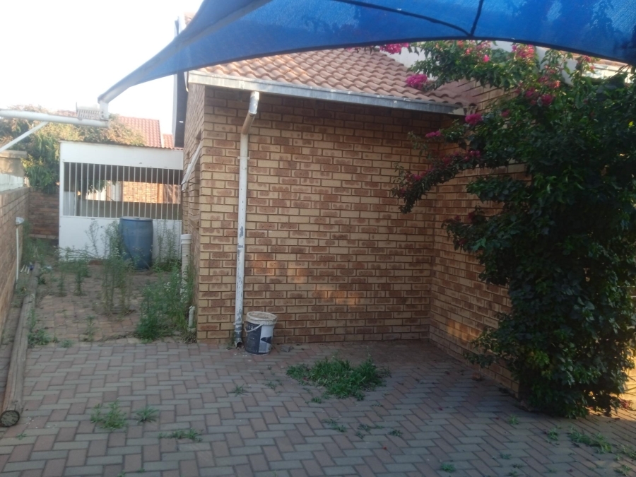 3 Bedroom Property for Sale in Soshanguve UU Gauteng