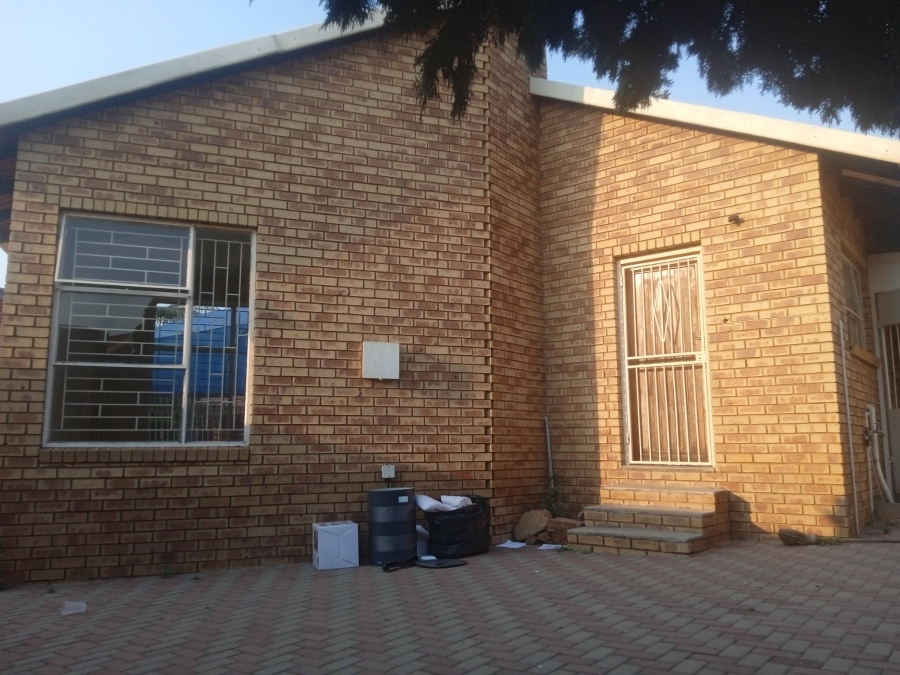 3 Bedroom Property for Sale in Soshanguve UU Gauteng