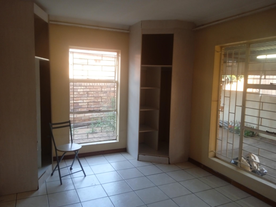 3 Bedroom Property for Sale in Soshanguve UU Gauteng