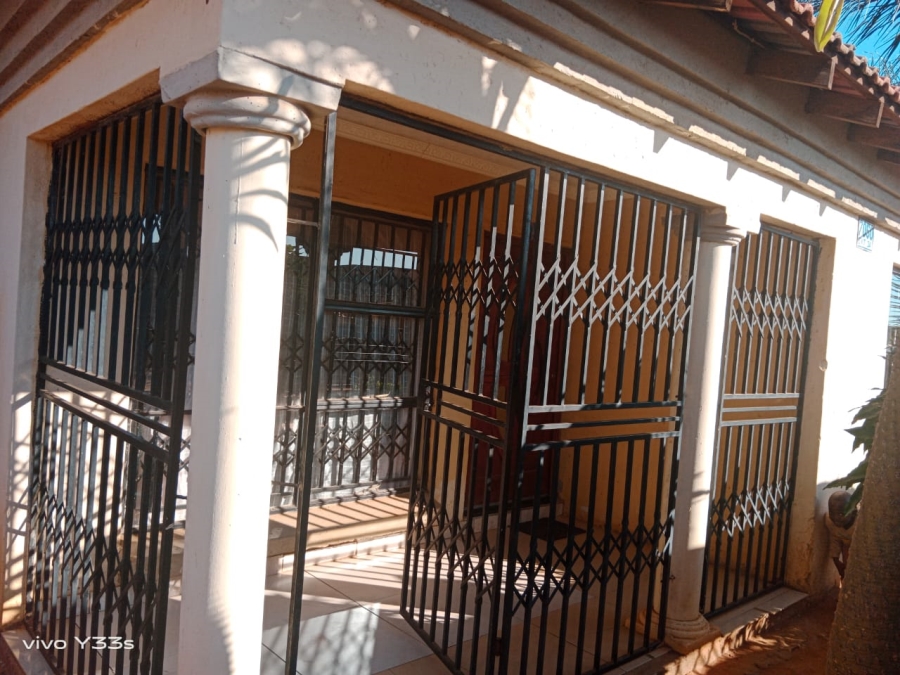 2 Bedroom Property for Sale in Soshanguve South Gauteng