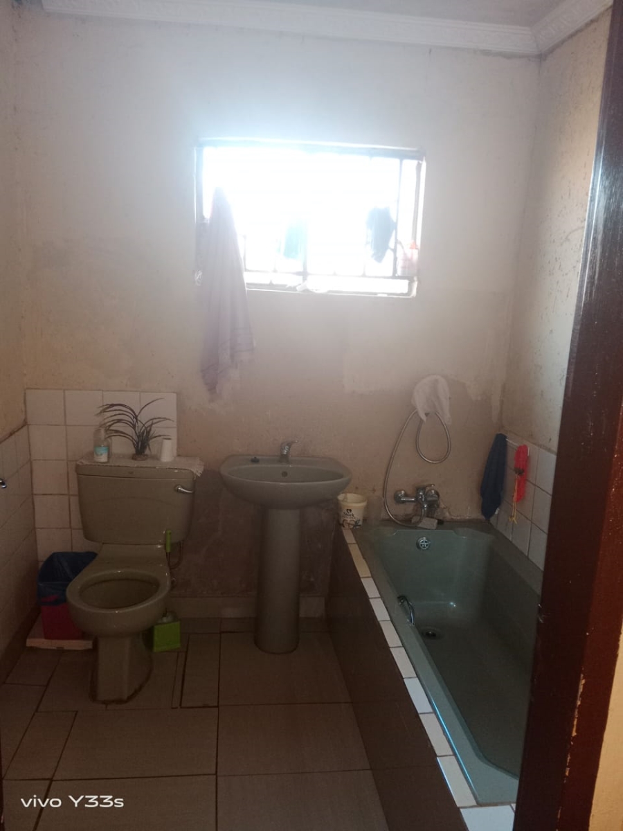 2 Bedroom Property for Sale in Soshanguve South Gauteng