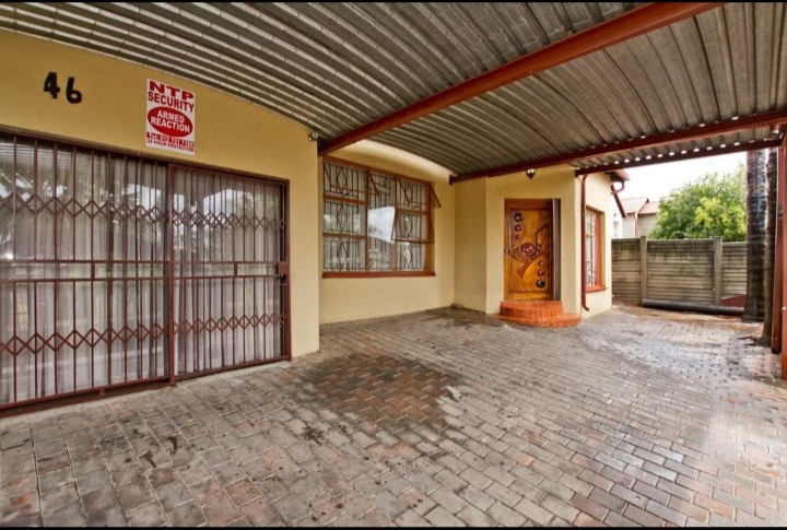 To Let 4 Bedroom Property for Rent in Olievenhoutbosch Gauteng