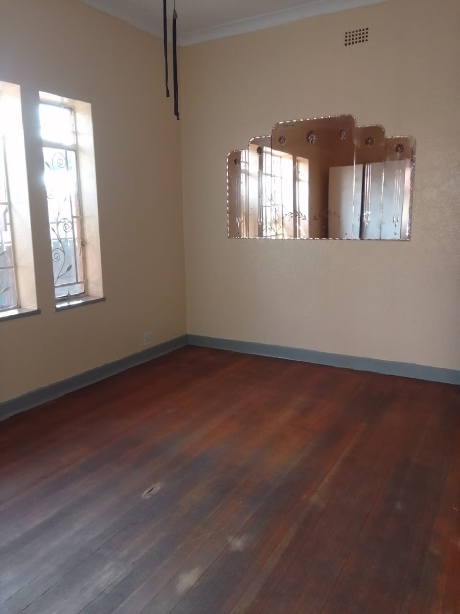 7 Bedroom Property for Sale in Selection Park Gauteng