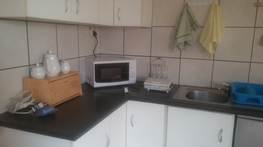 To Let 1 Bedroom Property for Rent in Ravensklip Gauteng