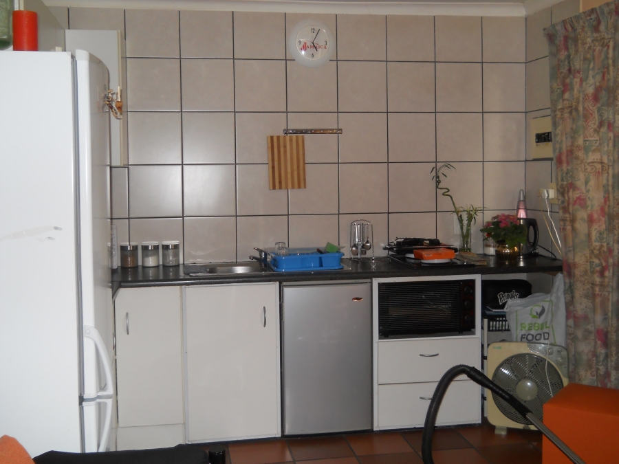 To Let 1 Bedroom Property for Rent in Ravensklip Gauteng