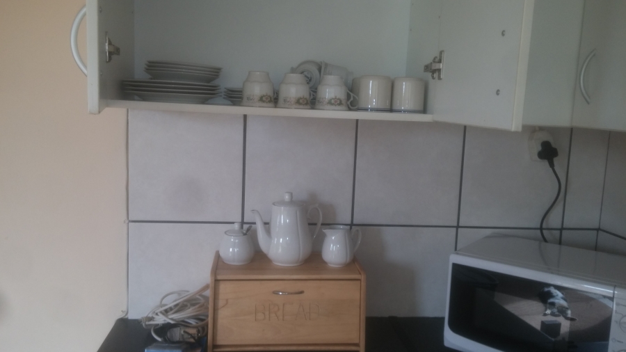 To Let 1 Bedroom Property for Rent in Ravensklip Gauteng