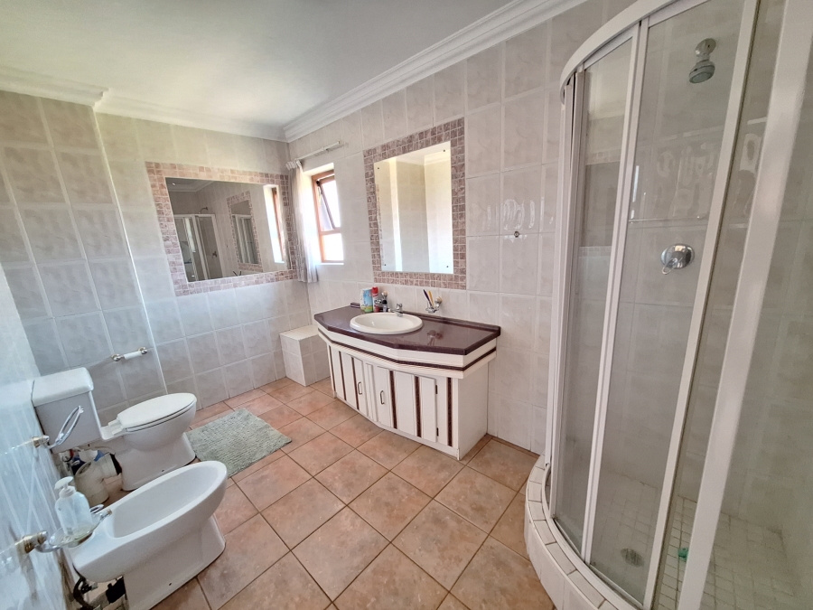 6 Bedroom Property for Sale in Bedfordview Gauteng