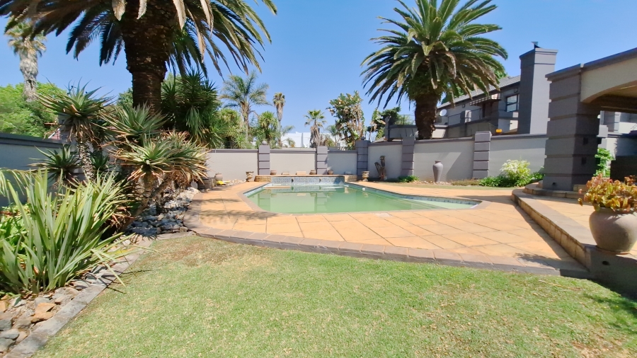 6 Bedroom Property for Sale in Bedfordview Gauteng