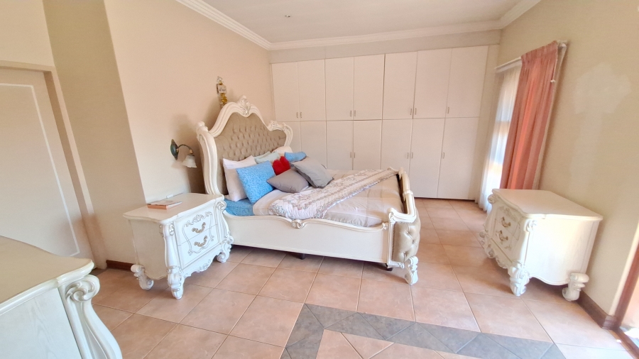 6 Bedroom Property for Sale in Bedfordview Gauteng