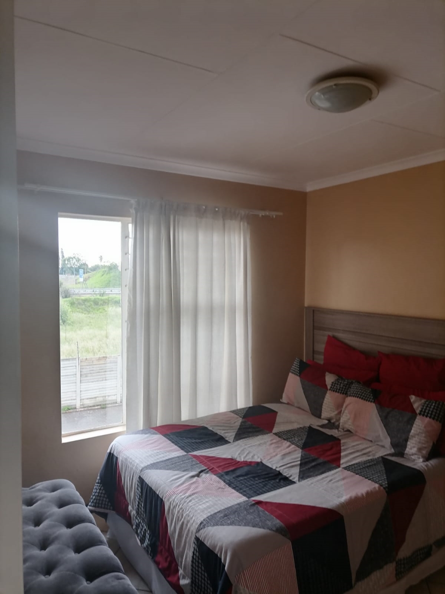 To Let 2 Bedroom Property for Rent in Denneoord Gauteng