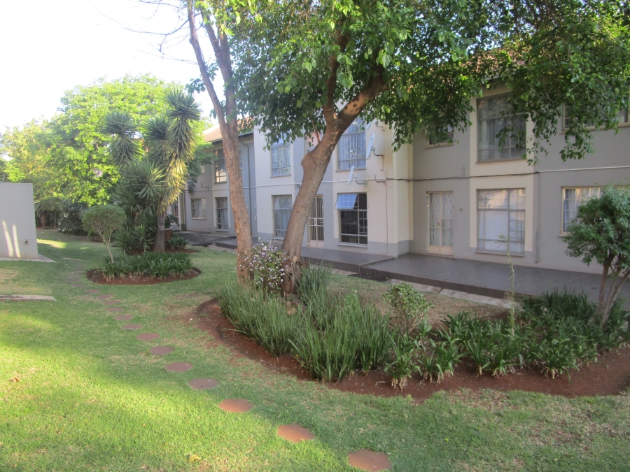 3 Bedroom Property for Sale in Die Hoewes Gauteng