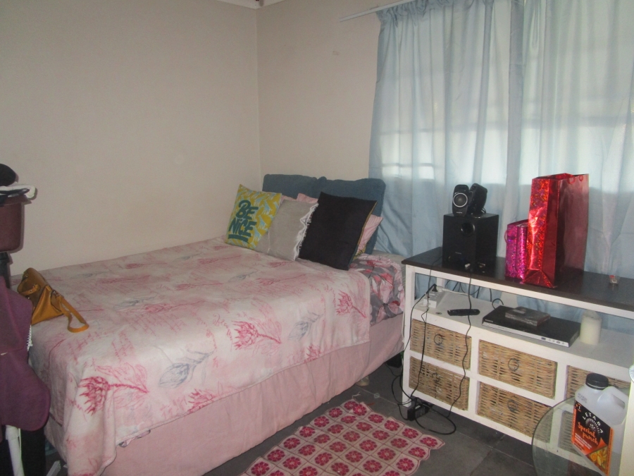 3 Bedroom Property for Sale in Die Hoewes Gauteng