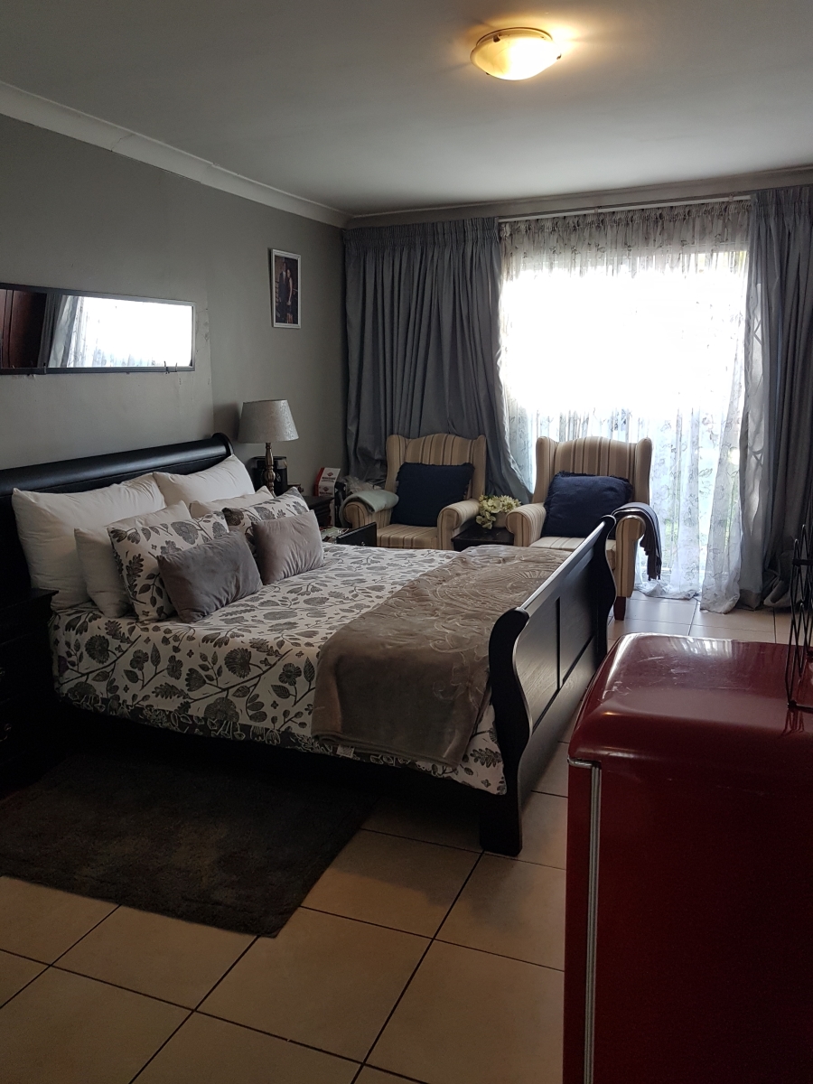 To Let 3 Bedroom Property for Rent in Wychwood Gauteng