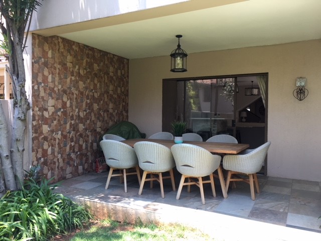 To Let 3 Bedroom Property for Rent in Sandown Gauteng