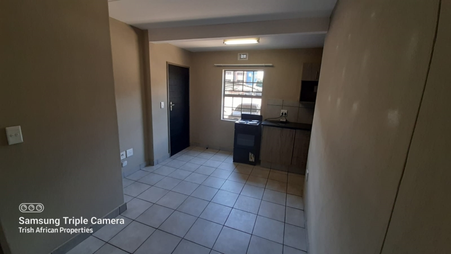1 Bedroom Property for Sale in Heuweloord Gauteng