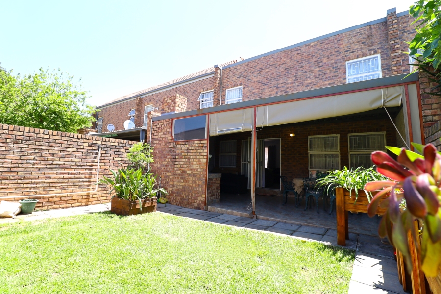 3 Bedroom Property for Sale in Elardus Park Gauteng