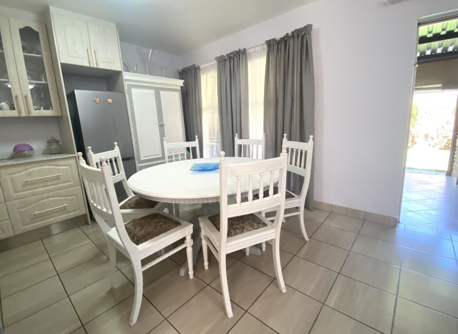 3 Bedroom Property for Sale in Elardus Park Gauteng