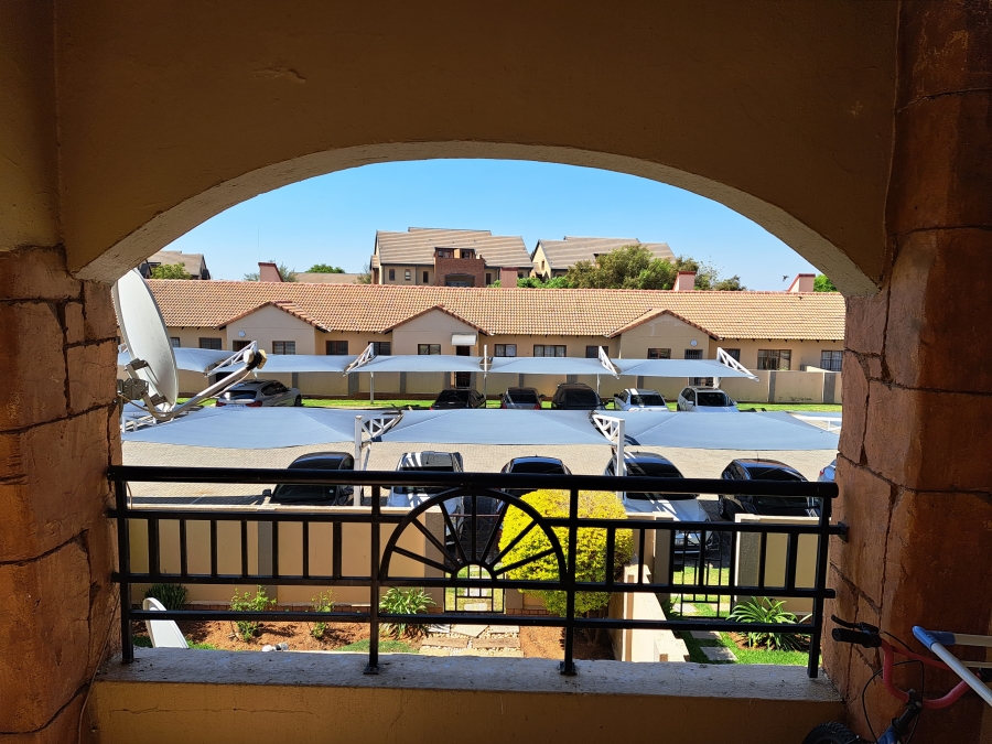 2 Bedroom Property for Sale in Halfway Gardens Gauteng