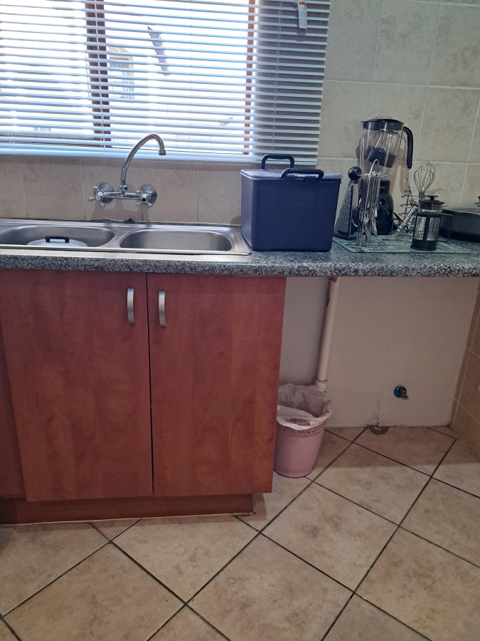 2 Bedroom Property for Sale in Halfway Gardens Gauteng