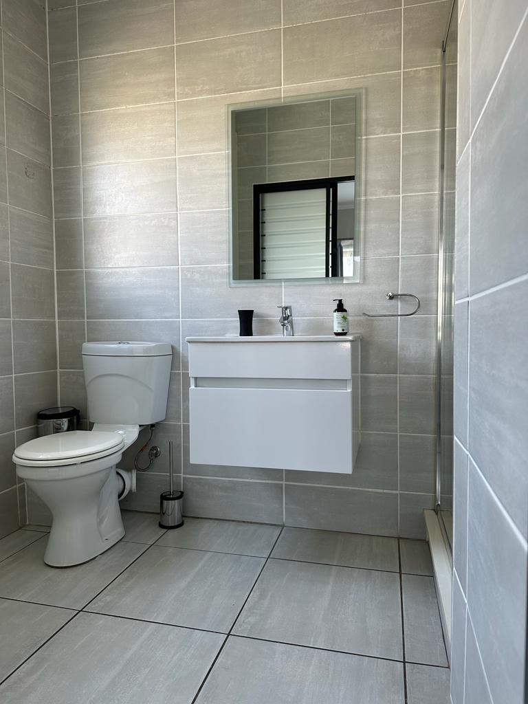 To Let 2 Bedroom Property for Rent in Waterfall Gauteng