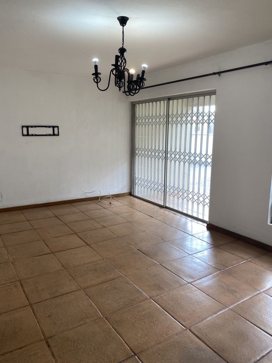 To Let 2 Bedroom Property for Rent in Hyde Park Gauteng