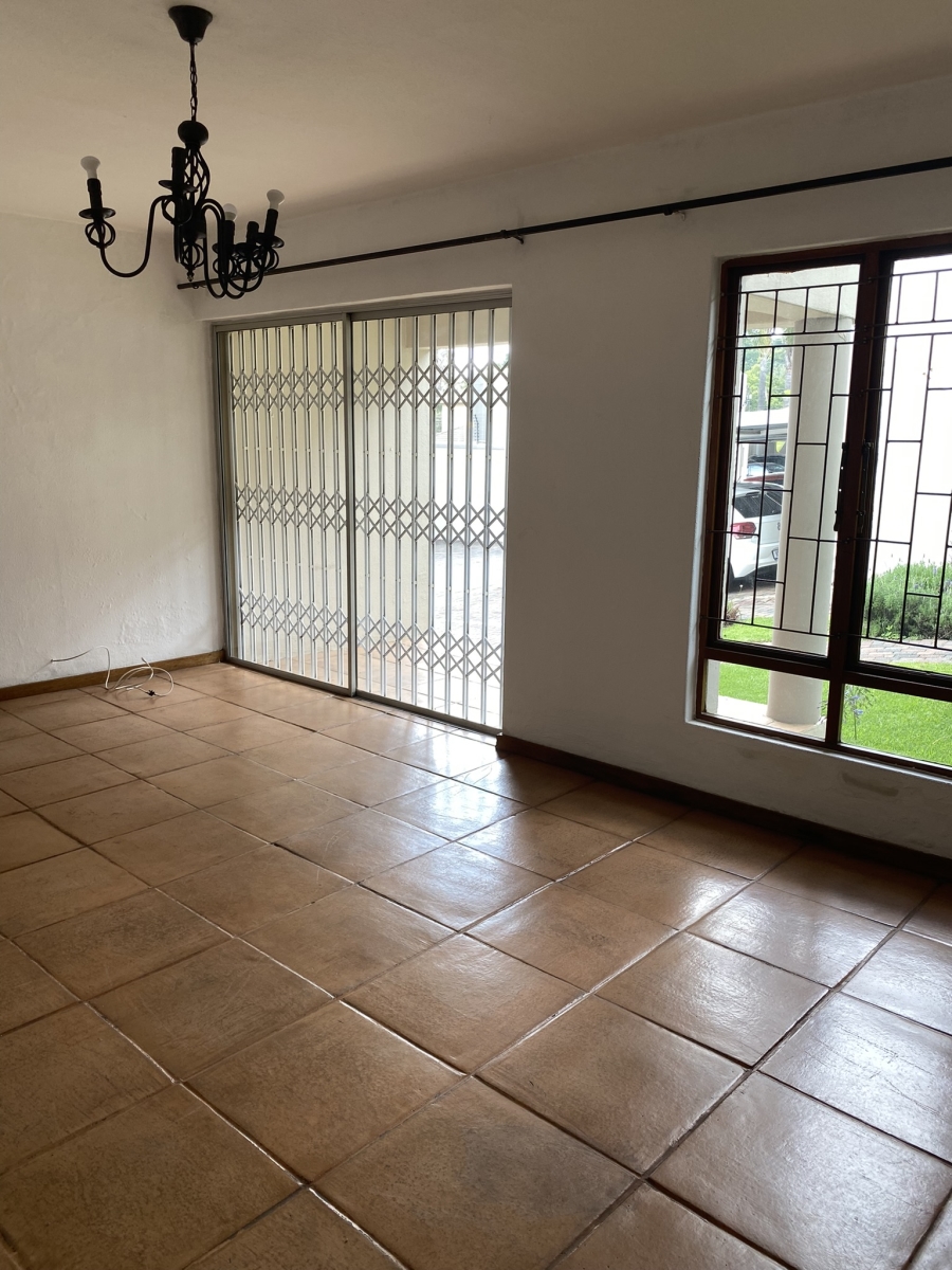 To Let 2 Bedroom Property for Rent in Hyde Park Gauteng