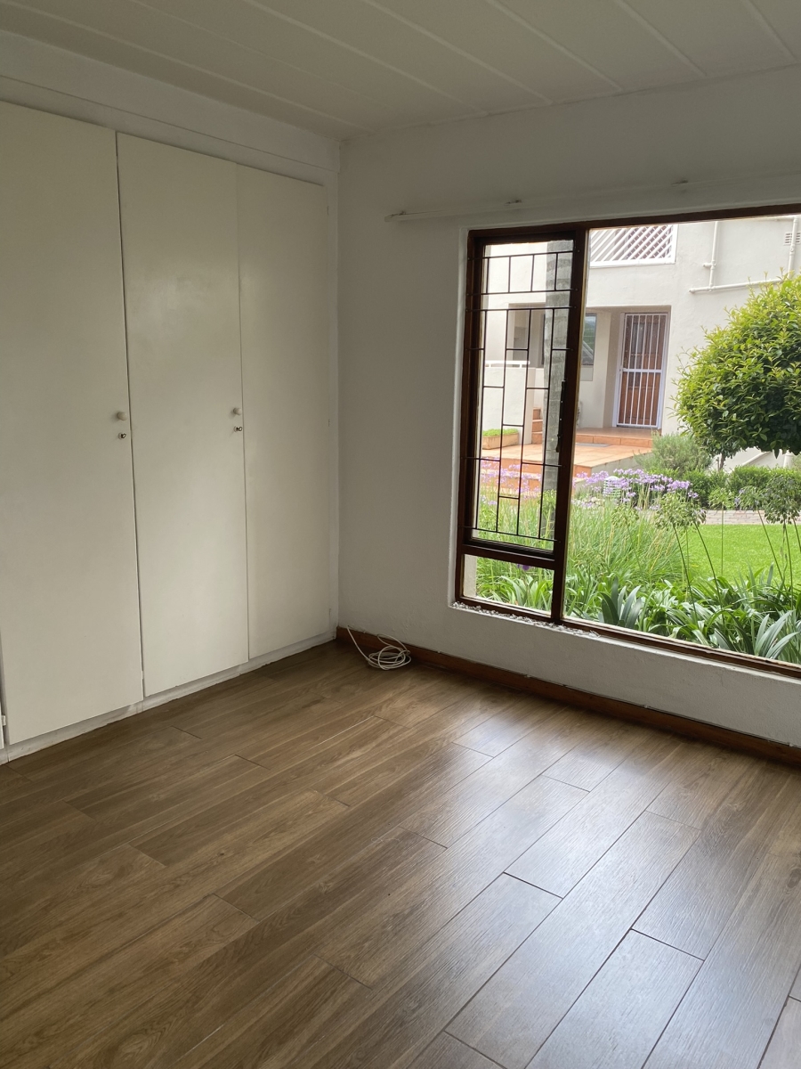 To Let 2 Bedroom Property for Rent in Hyde Park Gauteng