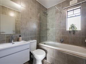 2 Bedroom Property for Sale in Heatherdale Gauteng