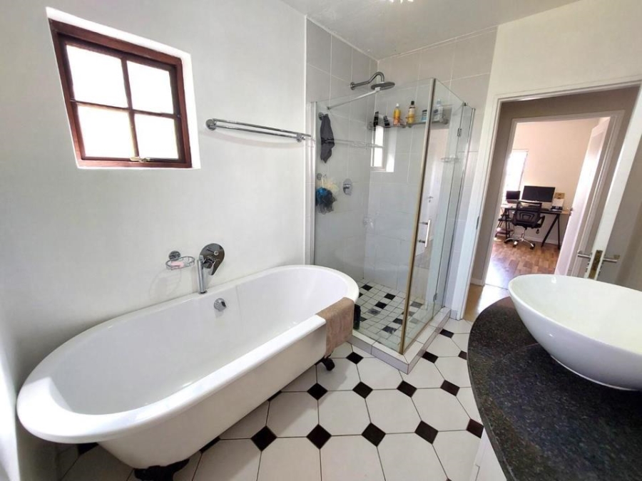 2 Bedroom Property for Sale in Sandown Gauteng