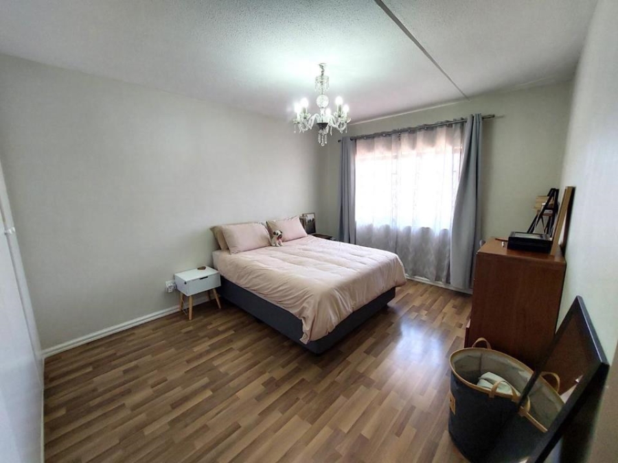 2 Bedroom Property for Sale in Sandown Gauteng