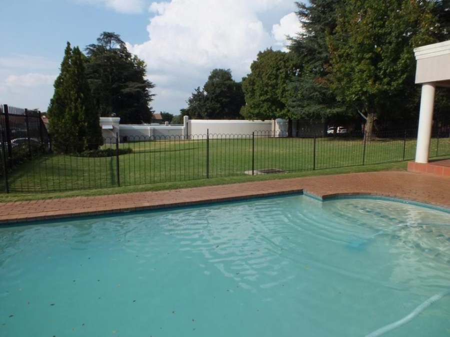 1 Bedroom Property for Sale in Sandown Gauteng