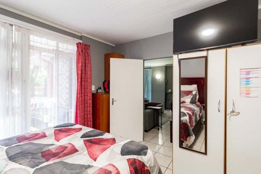 5 Bedroom Property for Sale in Lynnwood Manor Gauteng