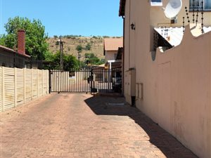 2 Bedroom Property for Sale in Pretoria Gardens Gauteng