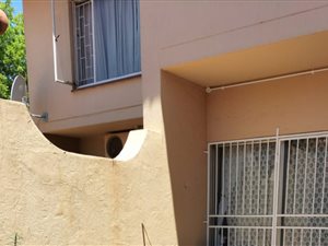 2 Bedroom Property for Sale in Pretoria Gardens Gauteng