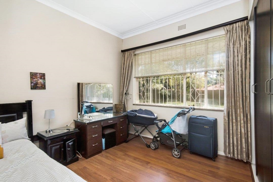 7 Bedroom Property for Sale in Oaklands Gauteng