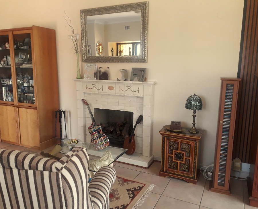 3 Bedroom Property for Sale in Hurlyvale Gauteng