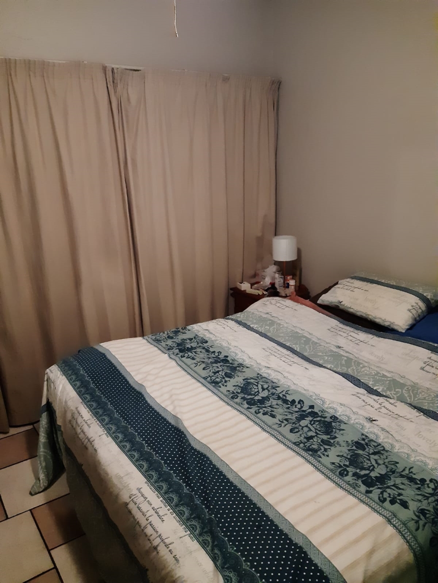 To Let 2 Bedroom Property for Rent in Mayville Gauteng