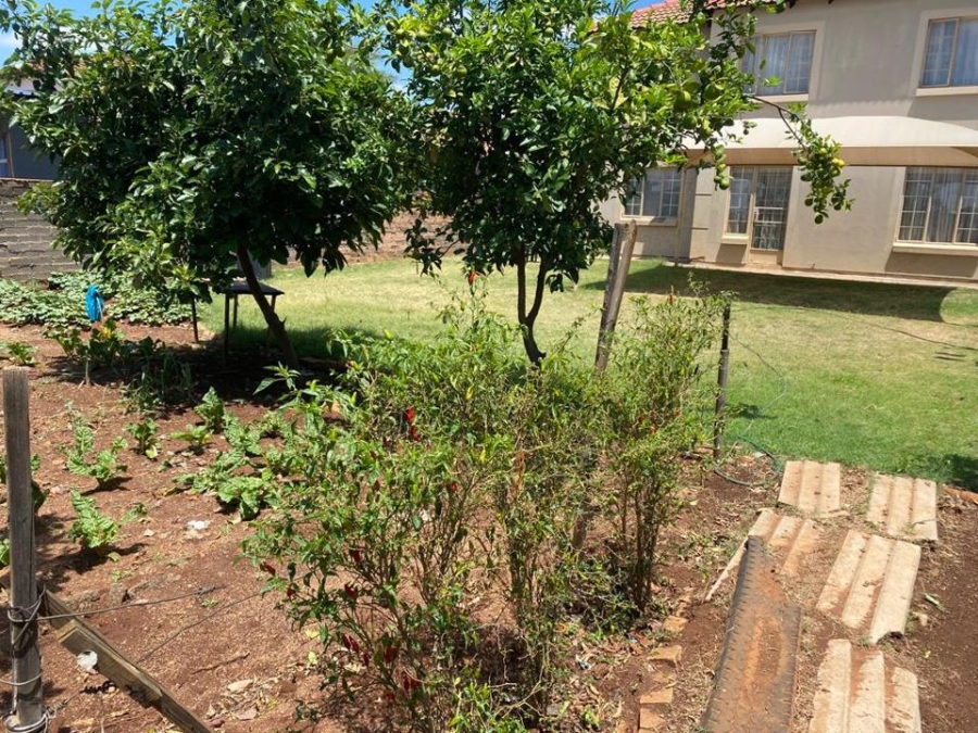 4 Bedroom Property for Sale in Nkwe Estate Gauteng