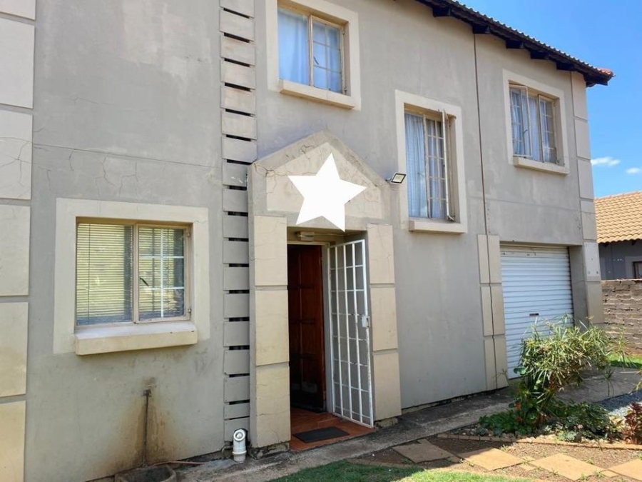 4 Bedroom Property for Sale in Nkwe Estate Gauteng