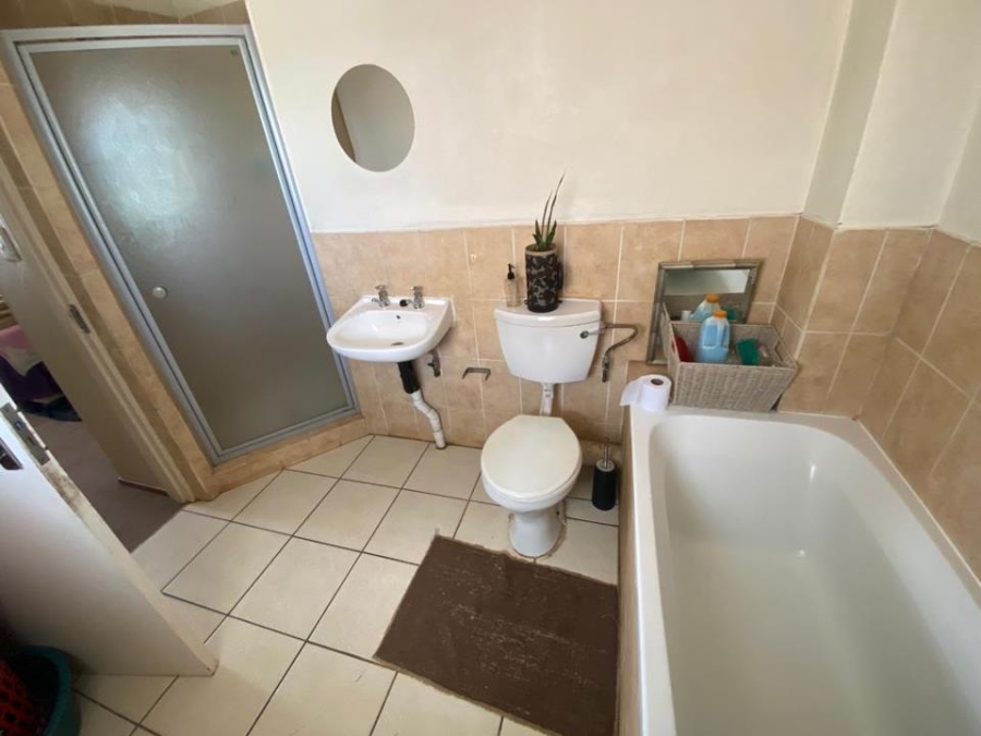 4 Bedroom Property for Sale in Nkwe Estate Gauteng