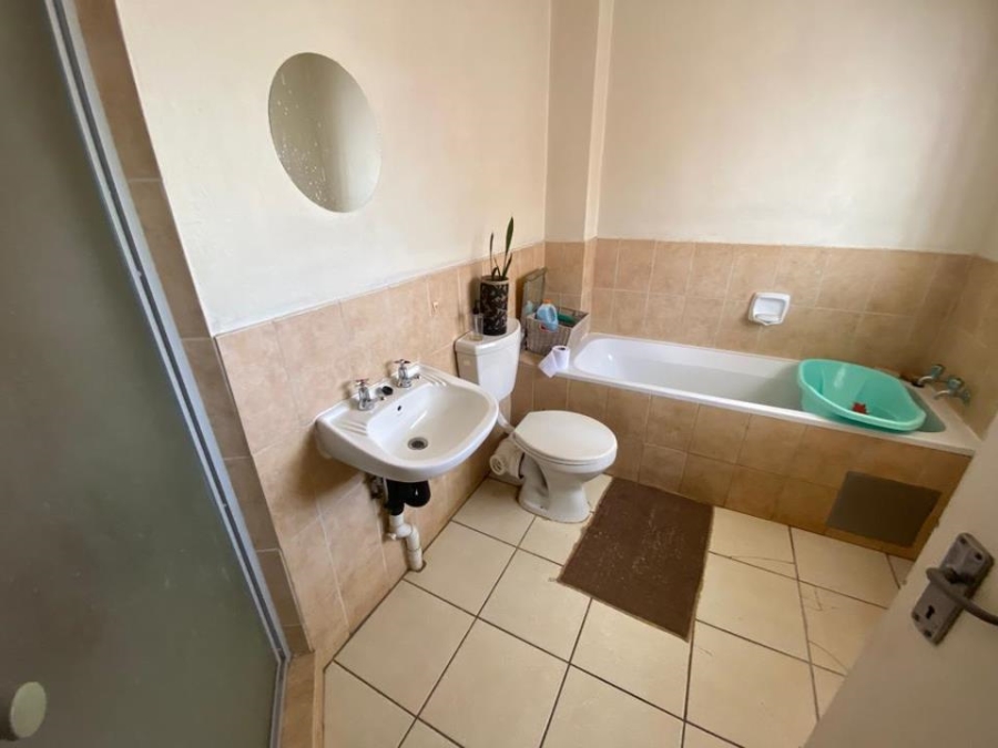 4 Bedroom Property for Sale in Nkwe Estate Gauteng