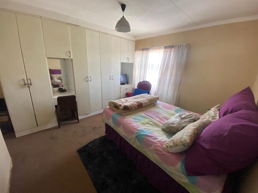 4 Bedroom Property for Sale in Nkwe Estate Gauteng