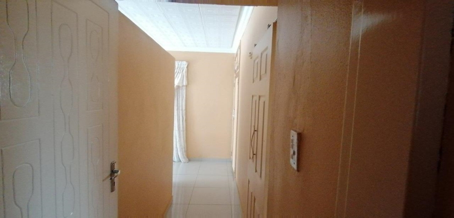 5 Bedroom Property for Sale in The Orchards Gauteng